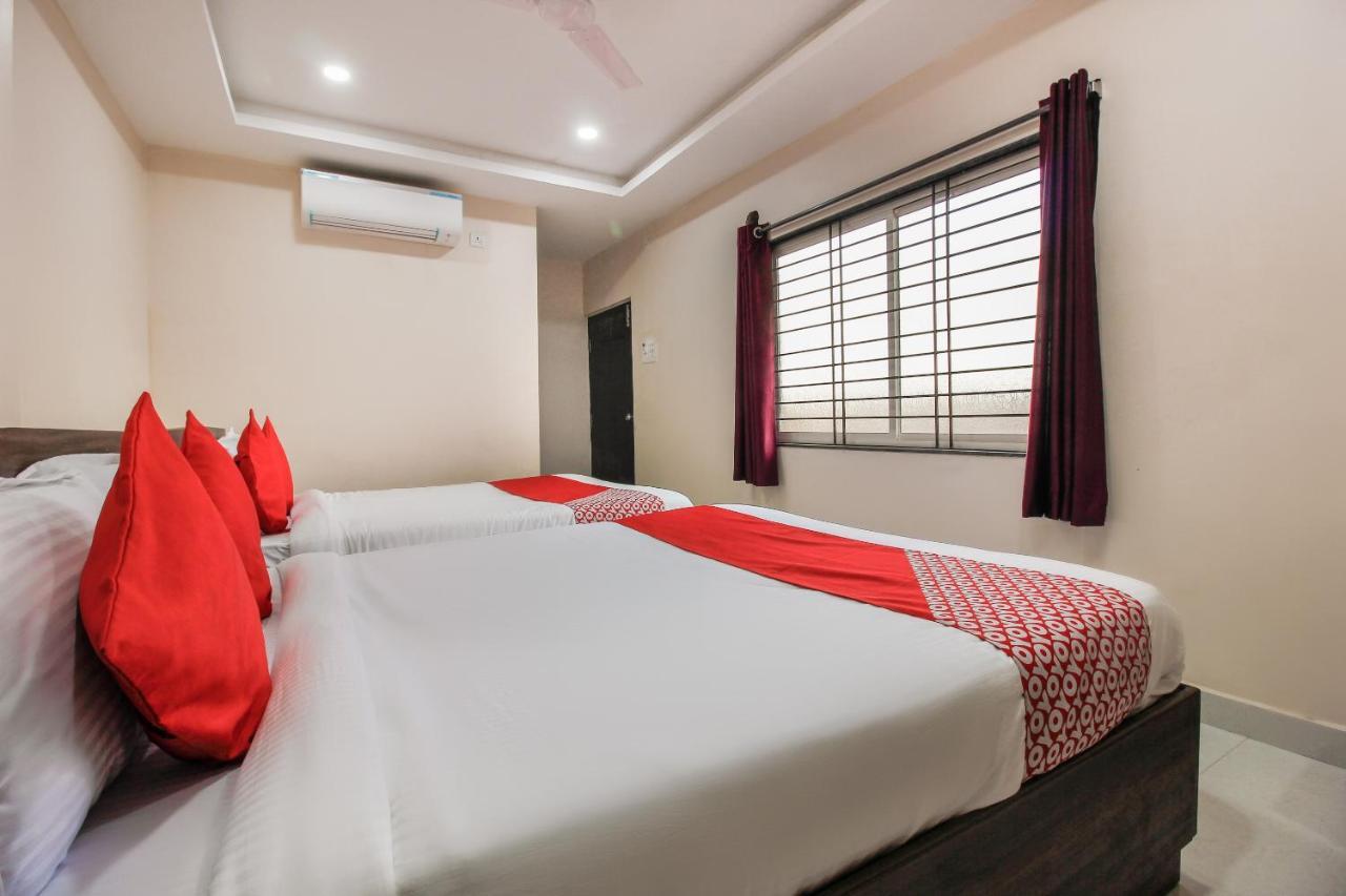 Oyo 66942 Venus Residency Hotel Lalaguda Екстериор снимка