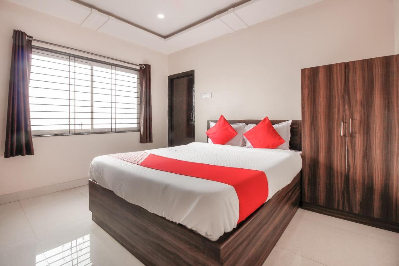 Oyo 66942 Venus Residency Hotel Lalaguda Екстериор снимка